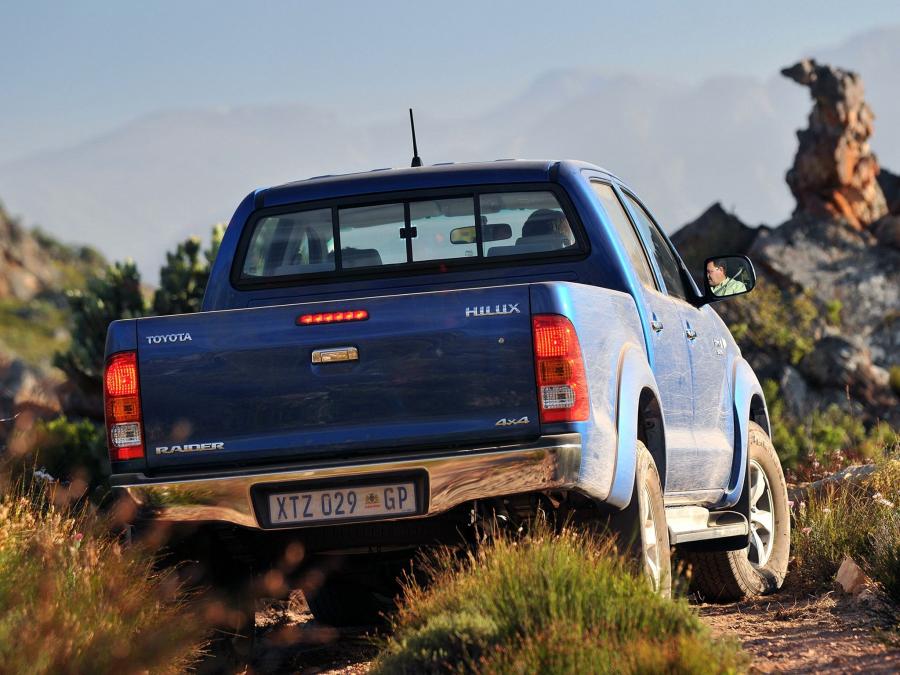  Toyota Hilux Double Cab 2008 года  (ZA) (фото 20 из 24)